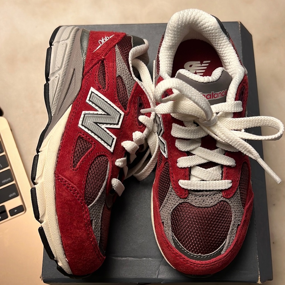 New Balance children’s sneakers, size 13